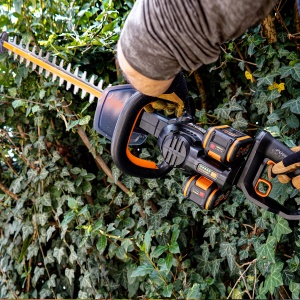 Trimmer de gard viu WORX Nitro WG286E.1 40V, motor fara perii, raza de taiere de 58 cm, grosime de taiere max. 27 mm, incl. baterie PowerShare 2x2 Ah, incarcator dublu si colector de taieturi - Img 8