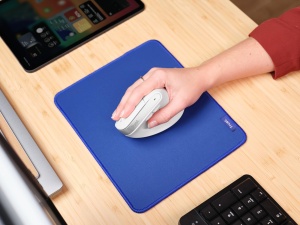 Trust Bayo+ Mouse Vertical Reincarcabil Bluetooth + RF 2.4GHz, Prevenirea Bratului Mouse-ului/Cotului de Tenis (Sindromul RSI), 50% Plastic Reciclat, Mouse Ergonomic Wireless PC, Laptop, Mac - Alb - Img 7