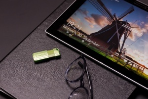USB Stick Verbatim Pinstripe 64GB, Eucalyptus Green, Schiebemechanismus - Img 5