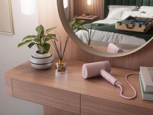 Aparat de calcat vertical Electrolux Care 500 Whisper Pink improspatare cu abur - Img 4