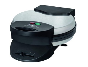Aparat de vafe cu inima Tefal WM310D | pentru vafe in forma de inima | Bronzare continua cu control al temperaturii dupa cum se doreste | Foi acoperite antiaderente | Recipient de colectare a aluatului | Negru | 1000 W - Img 1