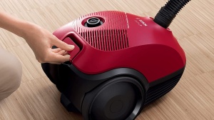 Aspirator Bosch BGBS2RD1, 3.5 l, 600 W, rosu - Img 4