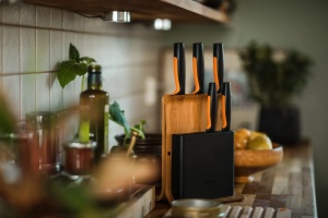 Bloc de cutite Fiskars Functional Form cu 5 cutite din otel japonez, bambus - Img 4