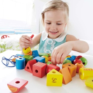 Blocuri de filetare Hape | Joc clasic de stivuire cu 32 de blocuri de lemn, jucarie colorata - Img 3