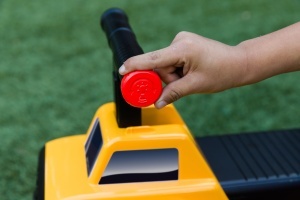 Camion de constructie CAT Play and Ride, 2-in-1, cu efecte de lumina si sunet - Img 6