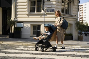 Carucior pliabil MoMi ANDREA cu functie de inclinare, 22 kg, 7 kg - Img 2