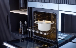 Caserola din fonta Fissler Moments, 20 cm, alba, cu capac AromaStar - Img 6