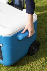 Coleman Racitor pasiv 50 QT Poly-lite plasa pe roti, Thermobox capacitate 47 L, cutie de gheata mobila cu roti - Img 11