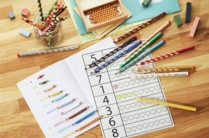 Creion ergonomic STABILO EASYcolors pentru dreptaci, 4.2 mm, multe culori - Img 7