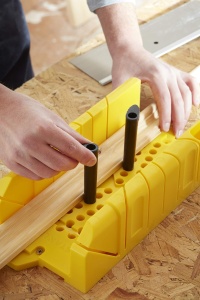 Cutie de taiere STANLEY 1-20-600 cu feronerie, sistem de blocare si design durabil - Img 5