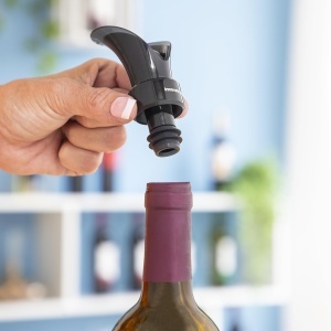 Dispenser si Capac pentru Vin InnovaGoods, 2-in-1, Negru, Silikon ABS - Img 5