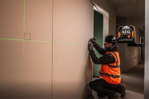 Dispozitiv de masurare laser AEG CLG330-K, 30 m, cu functie de nivelare automata - Img 4