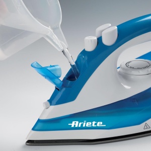 Fier de calcat Ariete 6234 Talpa Antiaderenta 2000W Abur 140gmin AlbAlbastru - Img 3