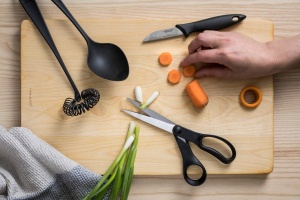 Foarfeca universala Fiskars Essential, 21 cm, otel de calitate, plastic, negru - Img 6