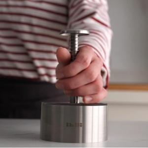 Forma pentru hamburgeri IBILI I-CHEF, 9 cm, inox, design ergonomic - Img 3