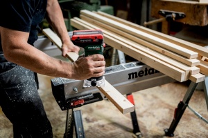 Freza de margine Metabo FMV 18 LTX BL 8, 18V, motor fara perii, design ergonomic - Img 5