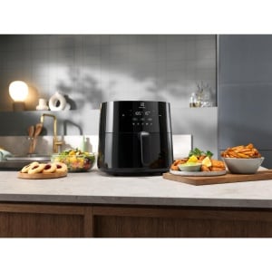 Friteuza cu aer cald Electrolux EAF3B, 3 l, 1300 W, negru - Img 3
