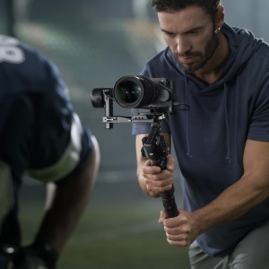 Gimbal Stabilisator DJI RS 4 Combo pentru camere, capacitate 3 kg, accesorii incluse - Img 7