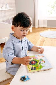 HABA 302535 - Puzzle captivant Peters Farm puzzle din lemn din 6 piese cu nasturi mari din lemn jucarii din lemn de la 12 luni - Img 3