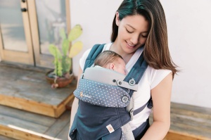 Insert pentru bebelusi Ergobaby, 100 bumbac, usor de utilizat - Img 5