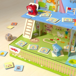Joc de societate HABA - 10 idei de jocuri, 3D cu figurine din lemn, pentru copii de la 2 ani - Img 4
