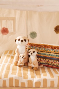Jucarie de plus NICI Erdmannchen 20cm, moale, bej, cu ochi mari - Img 5