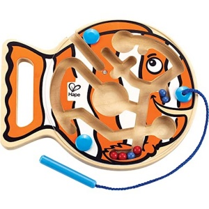 Jucarie din lemn Hape E1700 Dicker Fisch pentru copii 24 luni magnetica