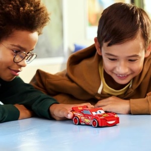 LEGO Speed Champions Lightning McQueen 77255 Model Auto Pixar Cars 270 Piese - Img 8