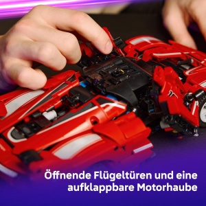 LEGO Technic Ferrari FXX K Model Auto Rosu cu Motor V12 si Usi Fluture - Img 4