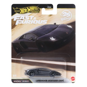 Masina de colectie Hot Wheels Lamborghini Aventador 164 cu detalii autentice