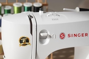 Masina de cusut Singer Initiale II 8 programe LED sistem bobina verticala - Img 4
