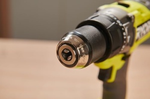 Masina de gaurit combinata cu acumulator fara perii RYOBI de 18 V ONE+ RPD18BL2-0, cuplu maxim 95 Nm, 24 de setari de cuplu, mandrina fara cheie de 13 mm, G5 GripZone, fara baterie si incarcator - Img 4