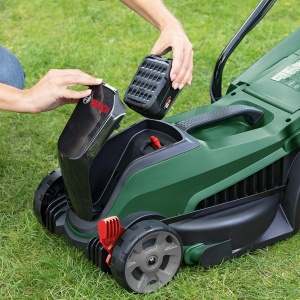 Masina de tuns iarba Bosch CityMower 18V-32-300, 18V, 4Ah, 32 cm - Img 5