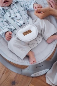 MoMi KENANI Leagan pentru copii 9 kg Bluetooth si telecomanda cu protectie solara si plasa impotriva insectelor - Img 16