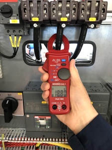 Multimetru cu cleste Benning CM 2-1, masurare curent pana la 400 A, 600 V - Img 8
