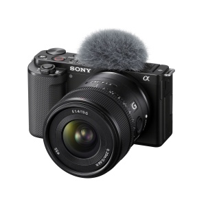 Obiectiv Sony E 15 mm F1.4 G - Ultra-Weitwinkel, F1.4, pentru Vlogging - Img 3