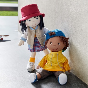 Papusa de Plus HABA Yuki 30cm, Usor de Imbracat, Lavabila, pentru Copii 18 - Img 6