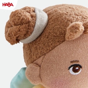 Papusa din material textil HABA Schutzengel Holly 15 cm lavabila pentru bebelusi si copii mici - Img 6