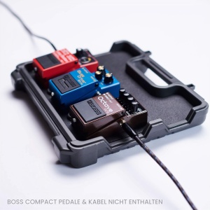 Pedalboard BOSS BCB-30X cu capac integrat, compact si robust - Img 9