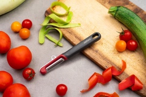Peeler Zyliss pentru Tomate si Kiwis, Klinge Ultra-Sharp, Maner din Weizenstroh - Img 6
