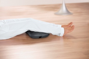 Perna de masaj Sanitas SMG 141 Shiatsu cu functie de incalzire si lumina - Img 7