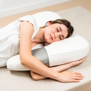Perna ergonomica multifunctionala InnovaGoods U-Forma, din spuma memorie, pentru somn si relaxare - Img 5