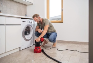 Pompa de apa murdara Einhell GC-DP 7035 LL (700 W, aspiratie superficiala de pana la 1 mm, debit 16.000 L/h, 0,8 bar, adancime de imersie 7 m, reglabila pentru apa murdara si limpede) - Img 3