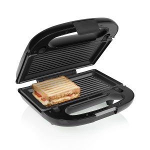 Sandwich Maker 3 in 1 Tristar SA-3071 - Sandwich Sandwich, Grill & Waffle Placi Interschimbabile - Zona gratarului: 22,4 x 12,5 cm - 750 W, Negru