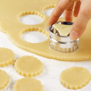 Set de forme pentru fursecuri Zenker Linzer, 4 piese, inox si plastic - Img 6