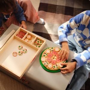 Set de Joaca Melissa Doug Pizzerie din Lemn 41 Piese Educational pentru Copii 3 Ani - Img 5
