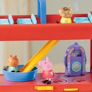 Set de Joaca Peppa Pig Autobuz de Petrecere 2-in-1, 3 Figurine, 13 Accesorii - Img 7