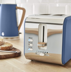 Set de Mic Dejun Swan Nordic, Toaster 900 W, Fierbator 2200 W, 1.7 L, Albastru Mat - Img 9