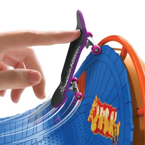 Set de patinaj Hot Wheels Skate Vergnugelungspark - Fingerboard, Skateschuhe, 360-Grad-Action - Img 4