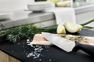 Set de pornire Fiskars, set de cutite din 3 piese, cutit de bucatar, cutit de paine, cutit de curatat (lungimi lama: 20 cm, 23 cm, 11 cm), esential, otel inoxidabil / plastic PP, negru, 1065583 - Img 10
